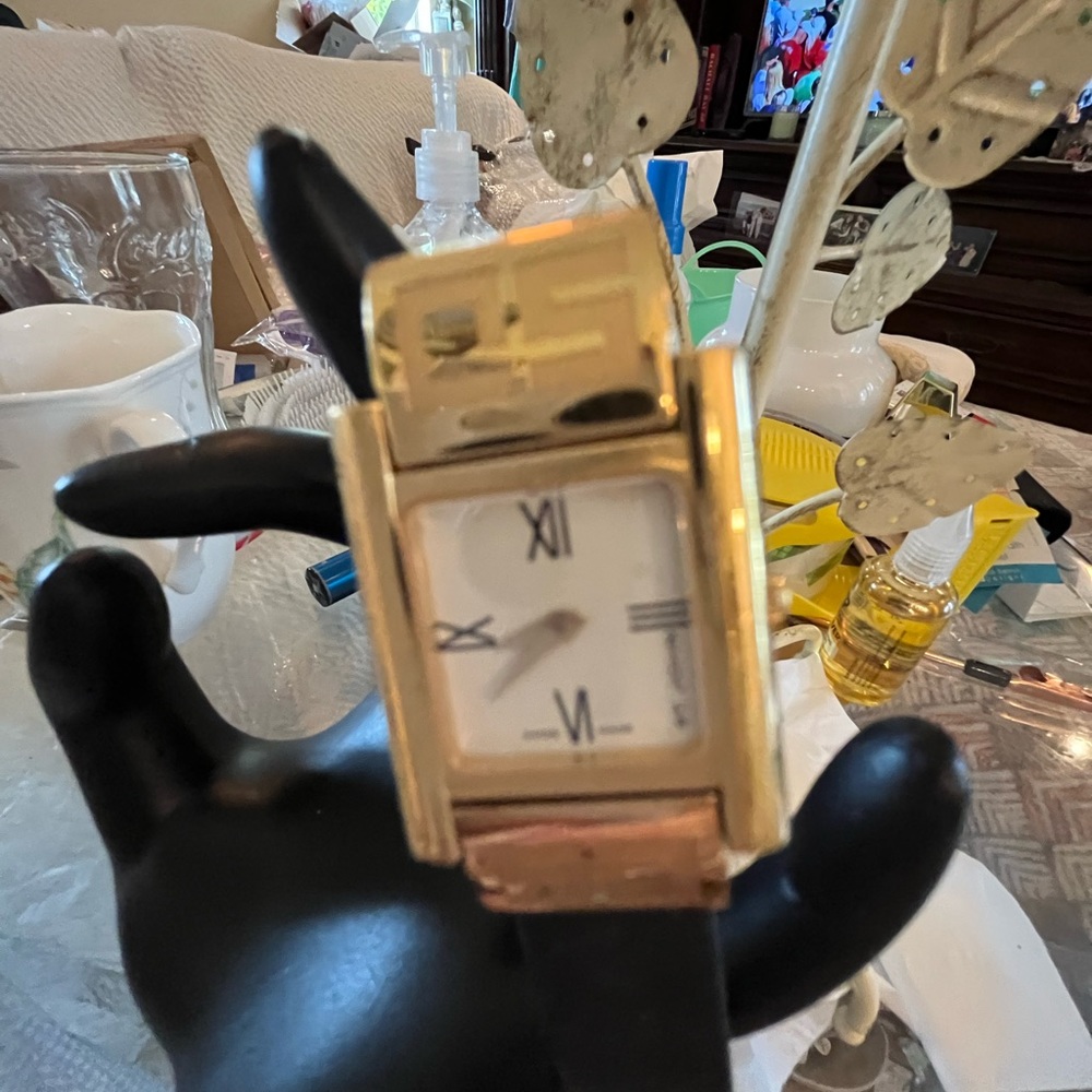 St. John Swiss made watch vintage in excellent shape!